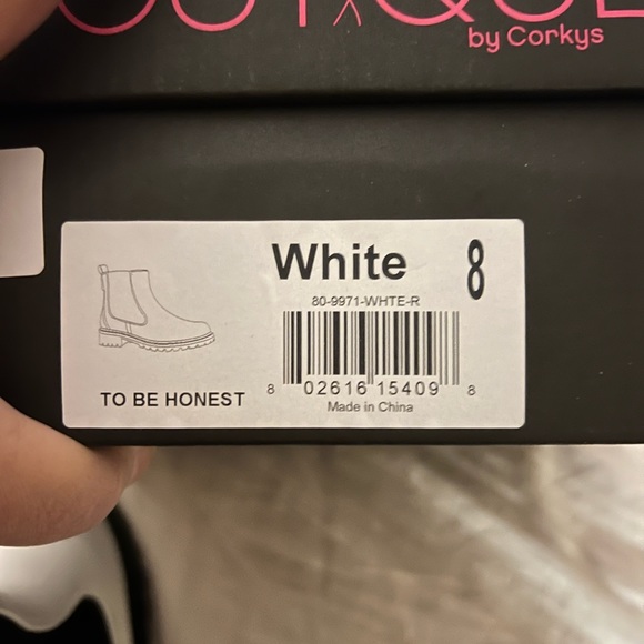 NWT * CORKYS * ” To Be honest “ Faux Leather Ankle / Rain Winter Boots - Picture 10 of 12